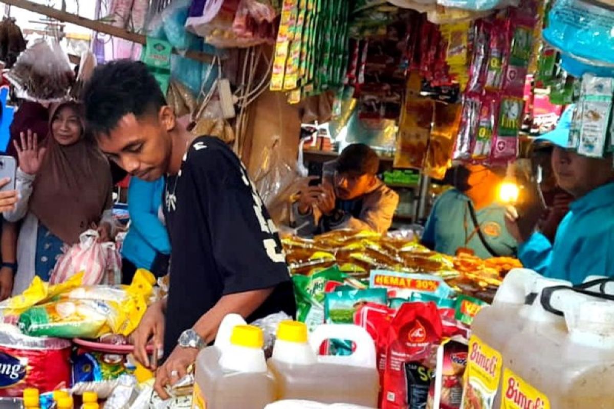 Pemprov Maluku pastikan stok bahan pokok cukup selama Ramadhan