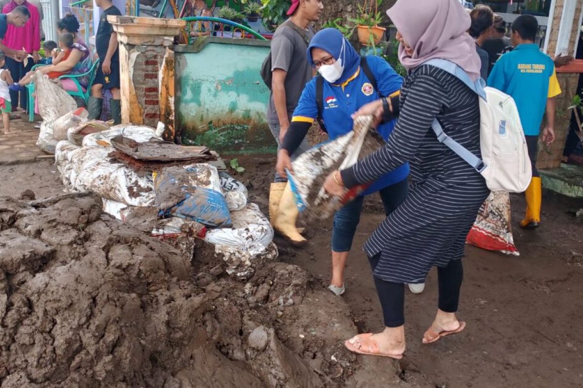 3.109 KK terdampak banjir di Probolinggo