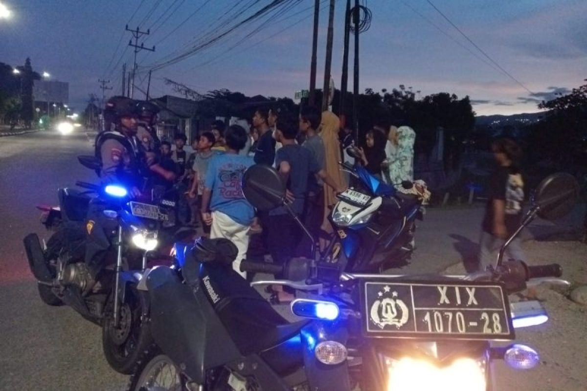 Polresta Palu patroli subuh cegah gangguan kamtibmas selama bulan Ramadhan