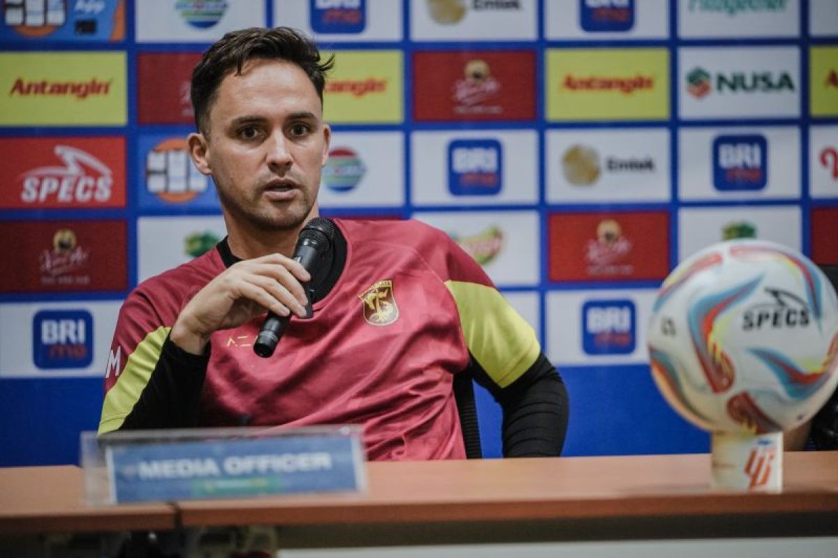 Derbi Suramadu, Munster tidak permasalahkan Henrique-Iqbal absen