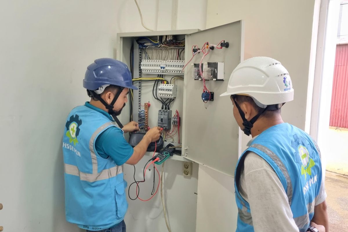 PLN UID Kalbar tingkatkan keandalan pasokan listrik