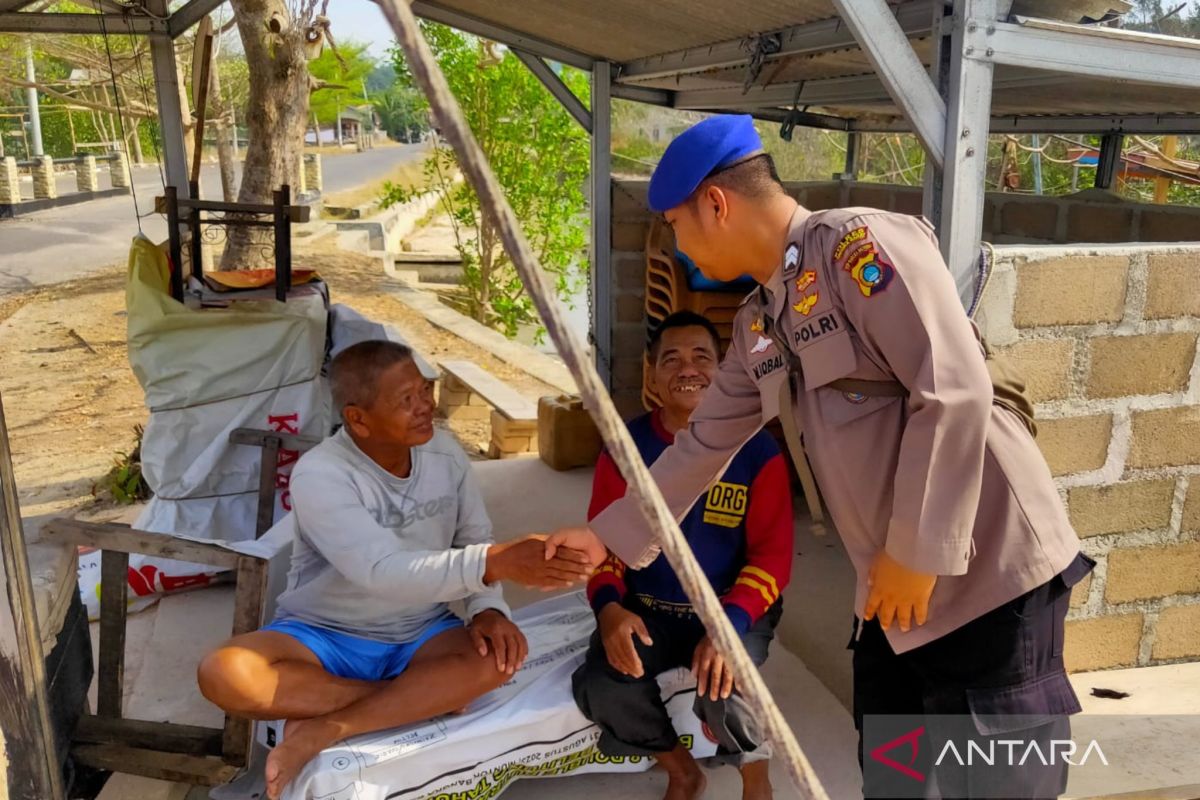 Polisi Bangka Barat giatkan patroli sambang warga