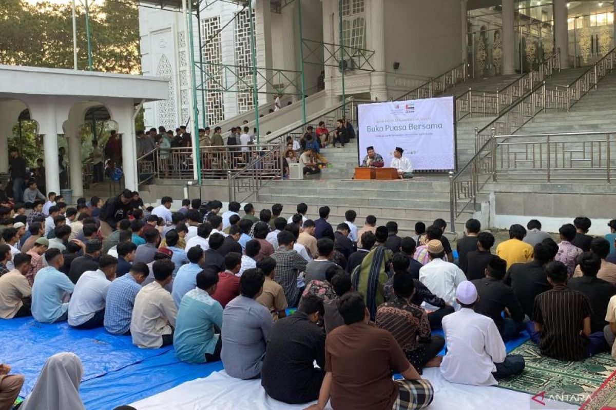 Dapat donasi dari Arab, Masjid Jami USK sediakan 1.000 porsi makanan buka puasa gratis