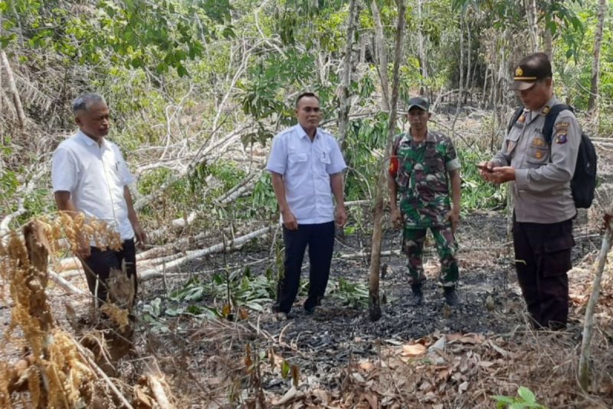 Tim gabungan kendalikan kebakaran hutan di Simalungun