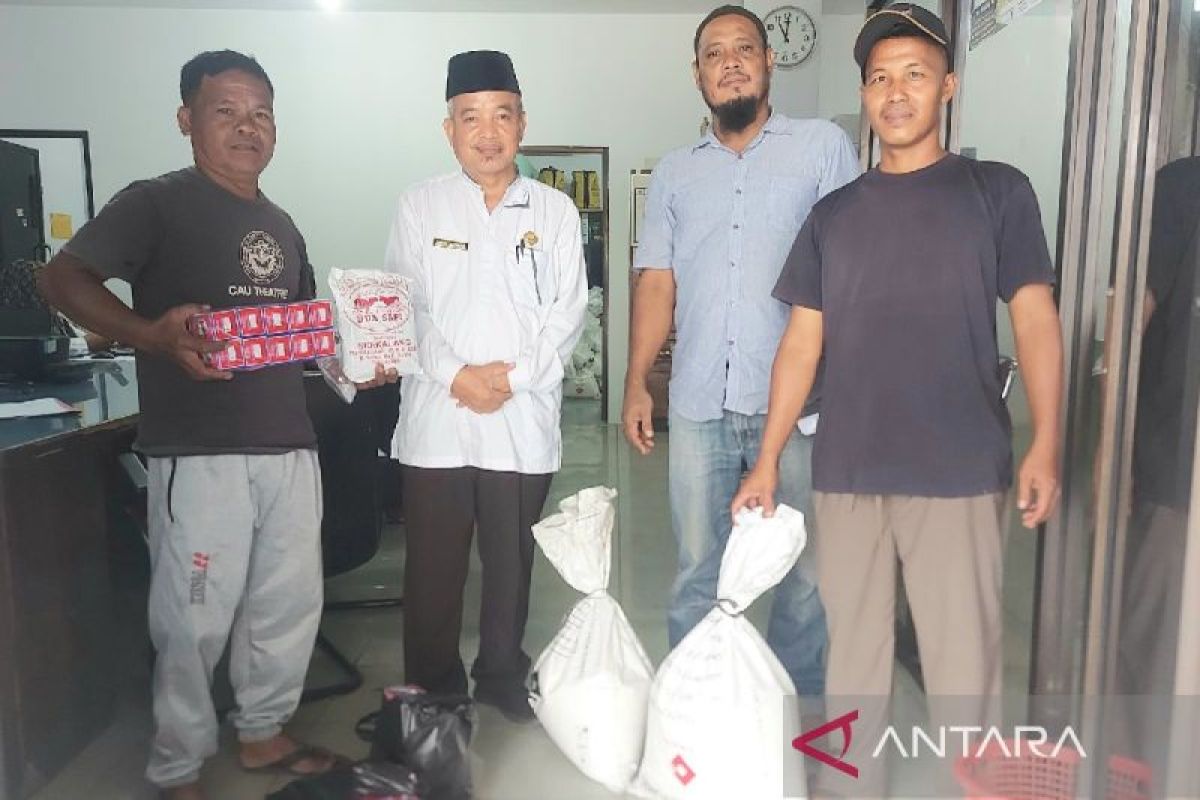 Pemkot Tanjung Balai salurkan 200 paket Ramadhan ke Masjid-Mushala