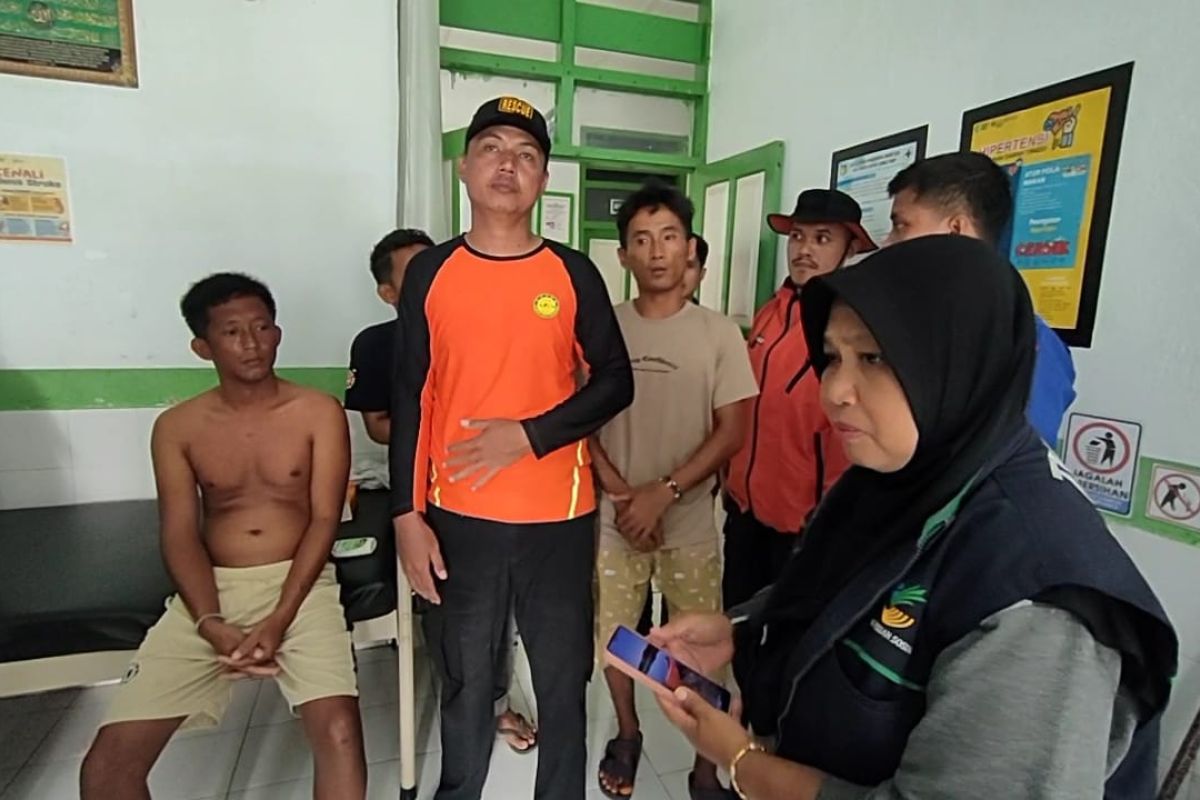 Korban selamat kapal terbalik di Selayar 12 orang