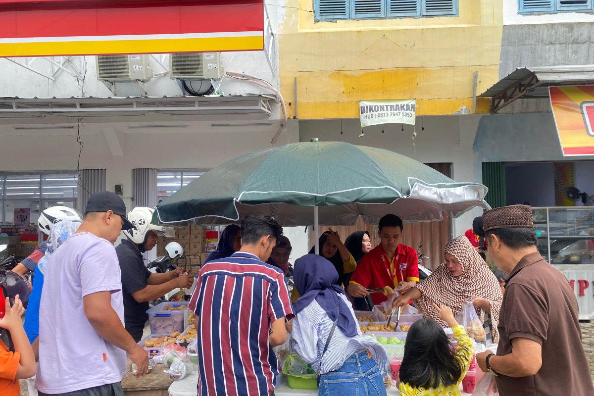 Warga Lampung Selatan ramaikan Ramadhan dengan berdagang takjil