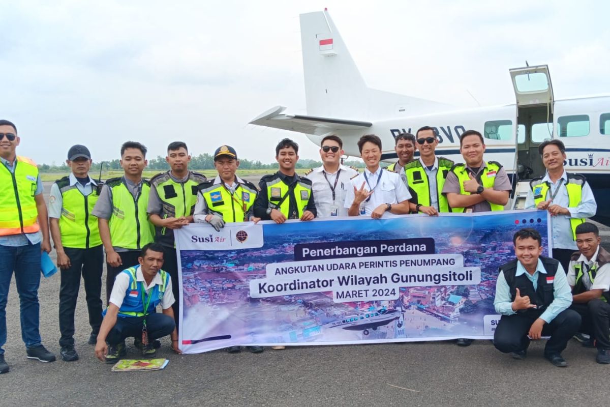 Penerbangan perintis Bandara Radin Inten-Krui-Bengkulu telah resmi dibuka
