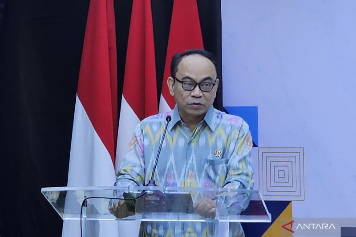 Menkominfo: Indonesia membutuhkan tambahan spektrum 1300 MHz pada tahun 2026.