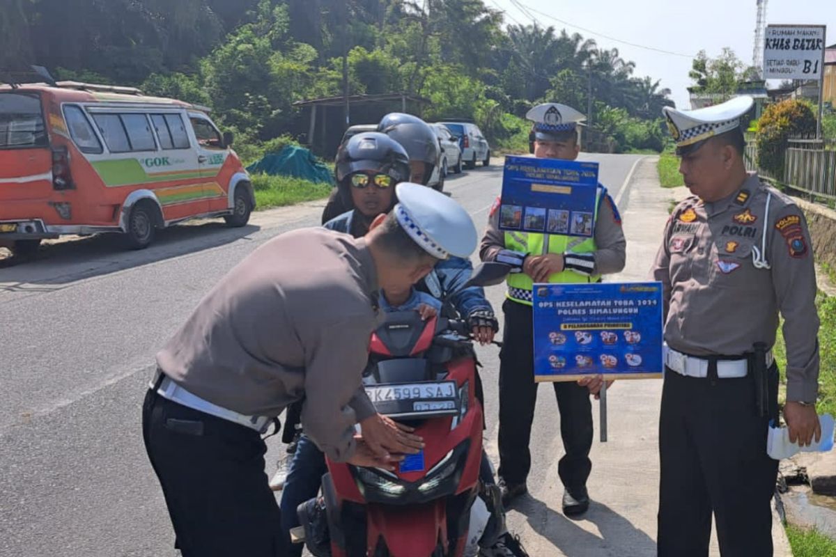 Polres Simalungun tingkatkan kesadaran berlalu lintas melalui Operasi Keselamatan Toba