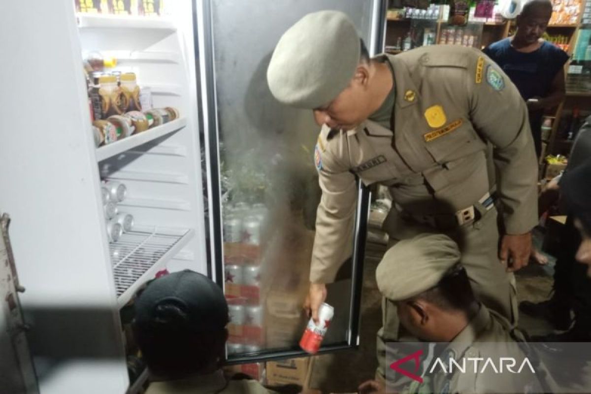 Satpol PP Belitung tertibkan penjualan miras di bulan Ramadhan