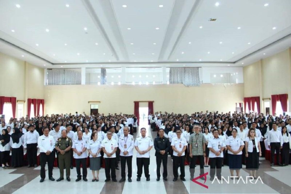 718 PPPK Katingan terima SK pengangkatan pegawai