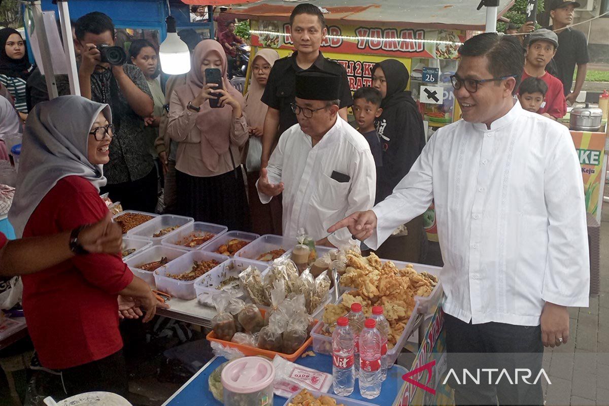 Dukung UMKM lokal, Universitas Muhammadiyah Purwokerto menggelar Pasar Ramadhan 2024