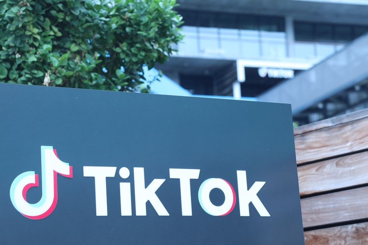 Percobaan TikTok hadirkan "influencer" AI tuai kekhawatiran