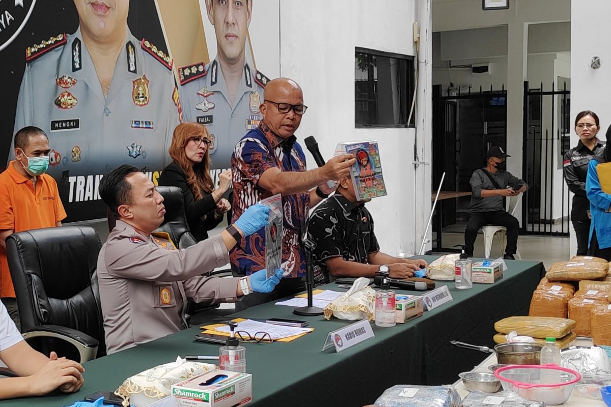 Jakarta police seize LSD supplied from Germany, arrest one