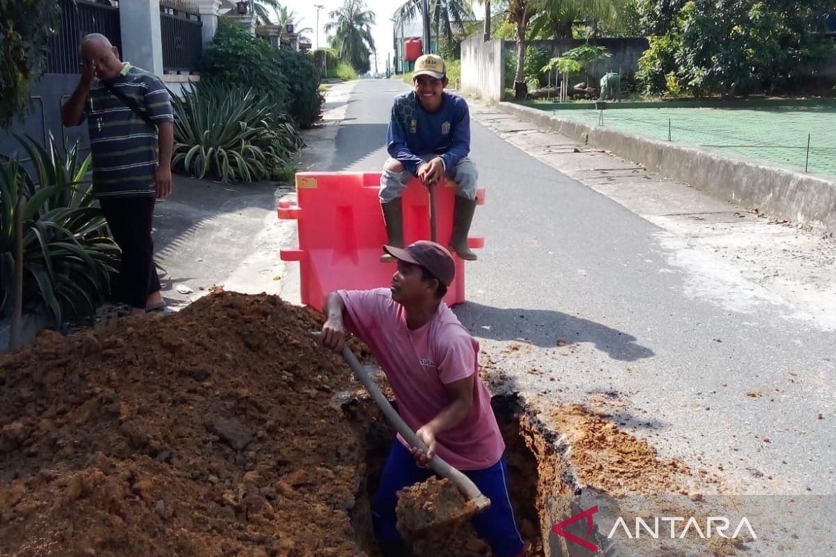 Aktifkan pipa distribusi di beberapa wilayah, PDAM Tirta Pinang maksimalkan pendistribusian air bersih bagi pelanggan