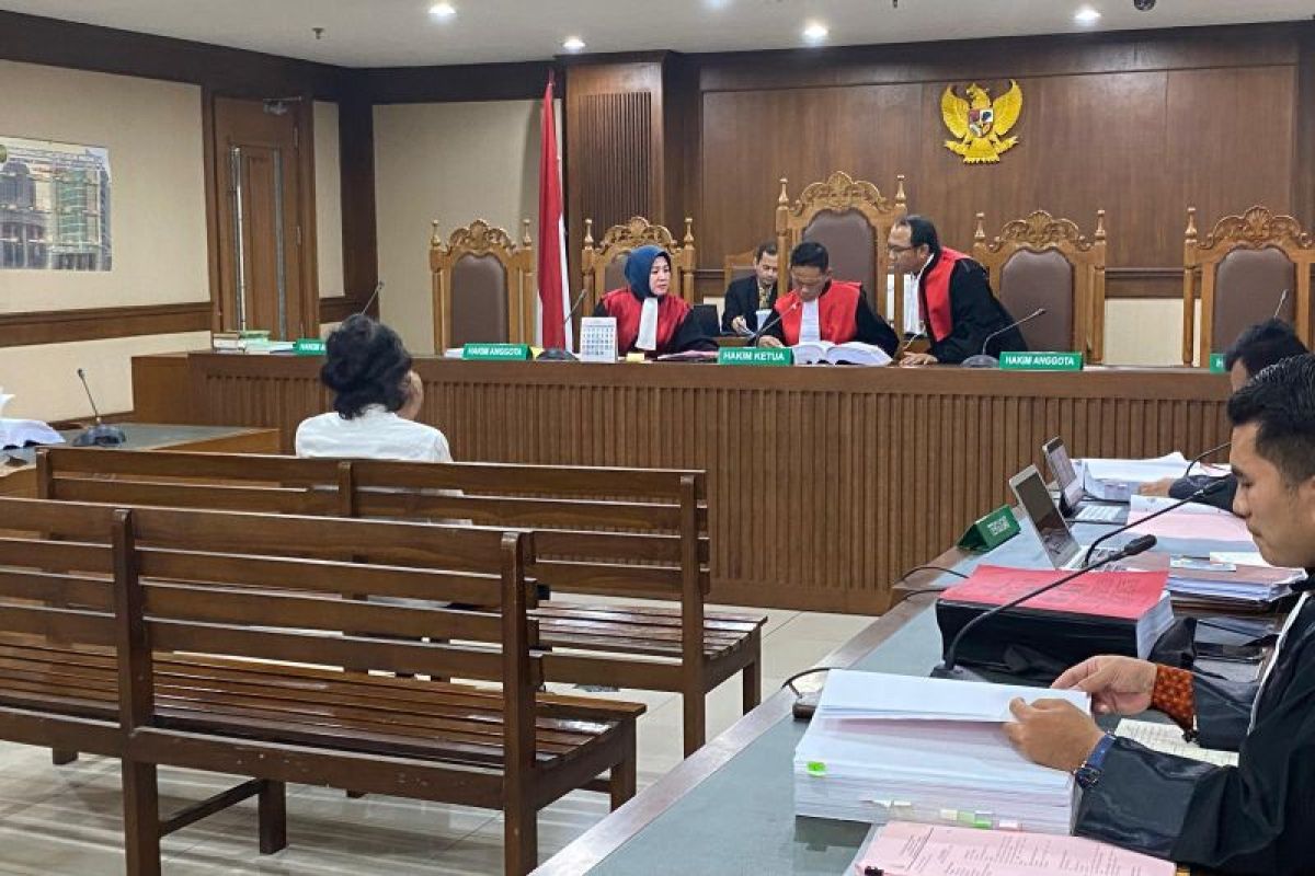 Berita hukum kemarin, deportasi WNA hingga sidang tujuh mantan anggota PPLN