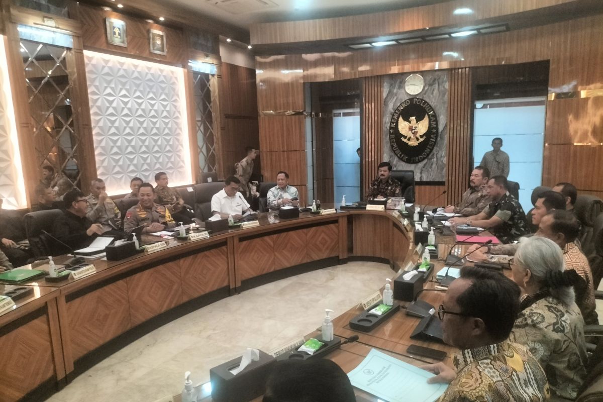 Menko Polhukam pimpin rapat soal situasi pasca pemungutan suara