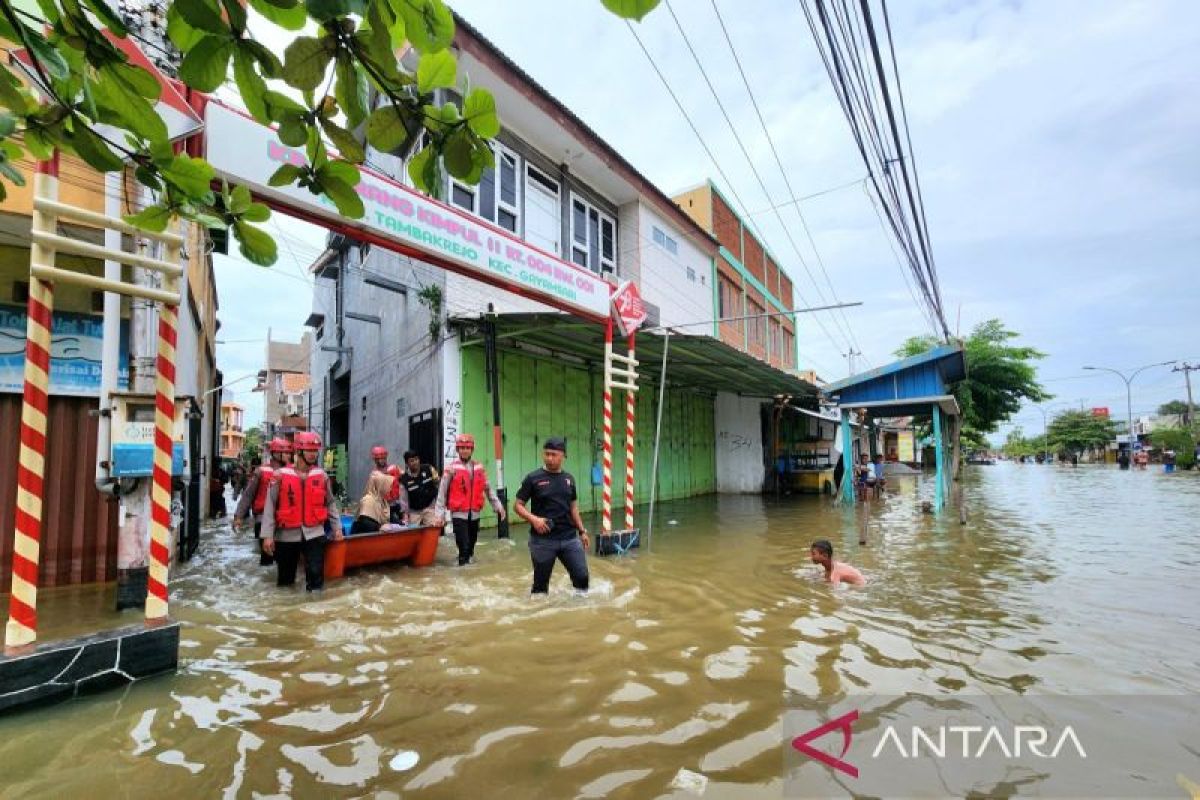 158 ribu jiwa terdampak banjir Semarang, paling parah di Kelurahan Trimulyo