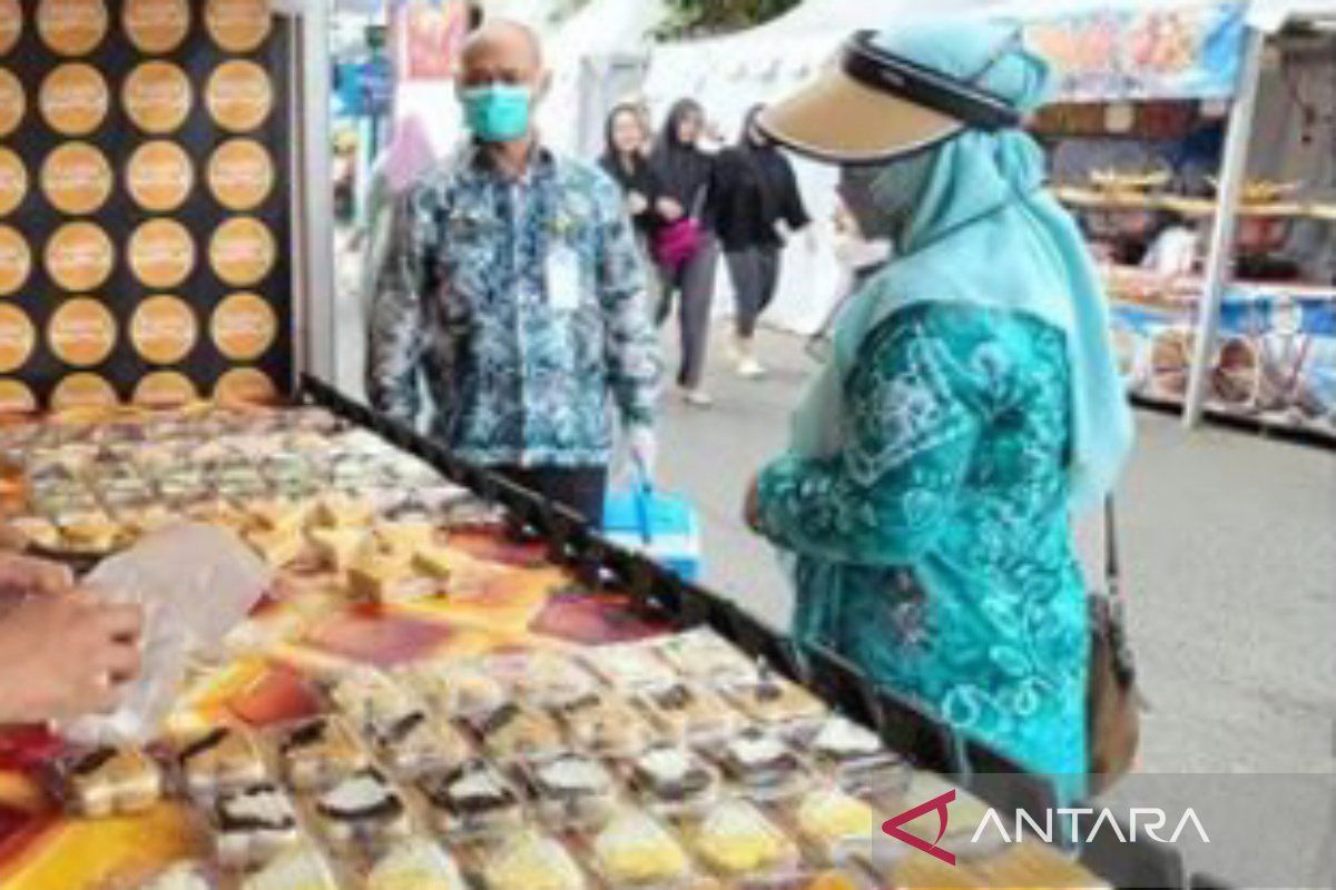 Dinkes Banjarmasin periksa makanan di Pasar Ramadhan