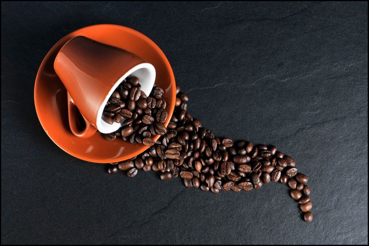 Minum kopi saat sahur bisa akibatkan dehidrasi