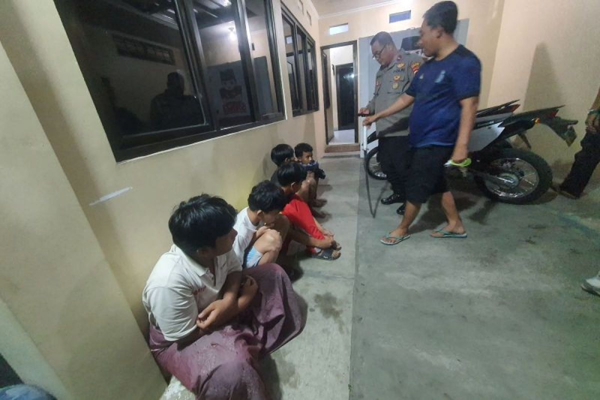 Polisi amankan pelajar hendak tawuran di Kabupaten Serang