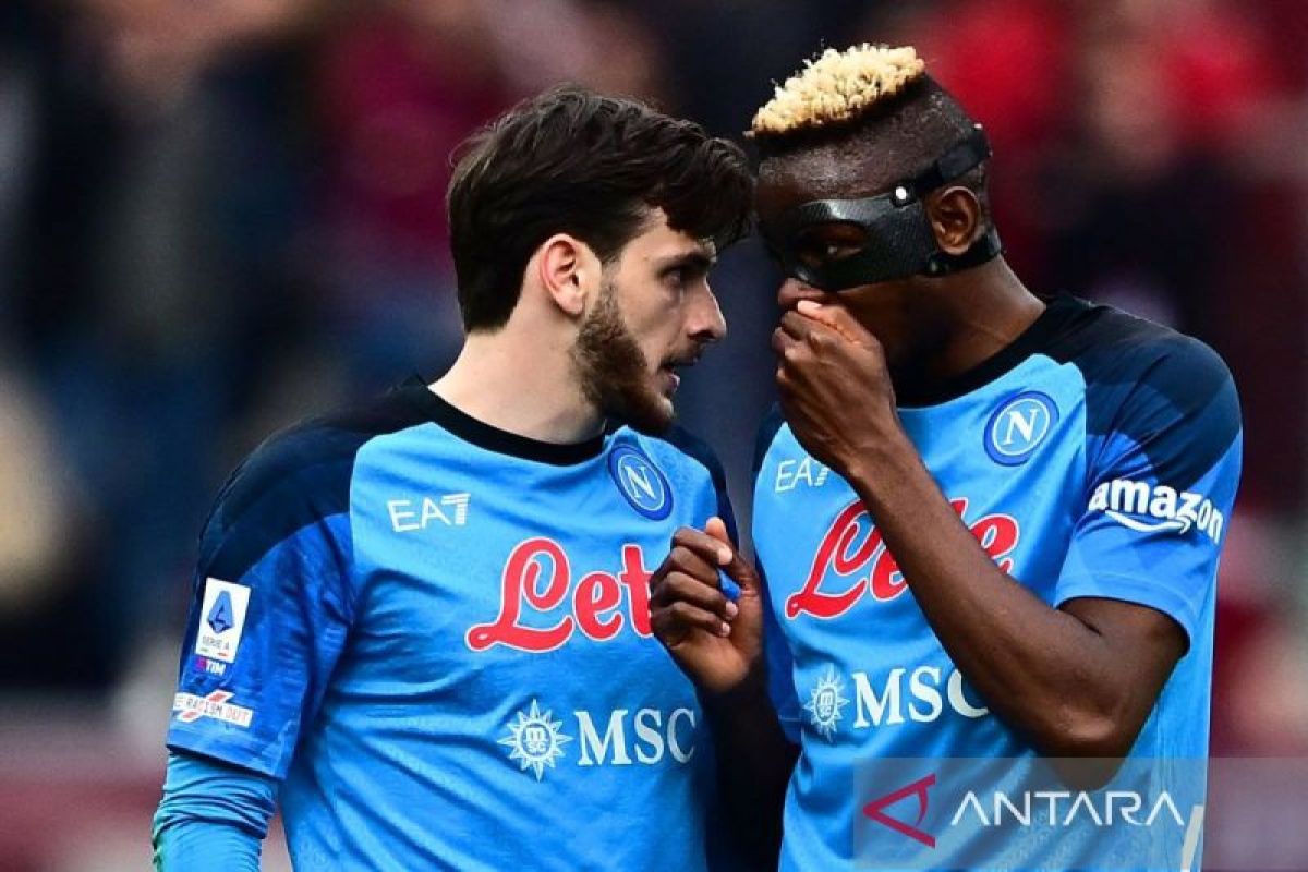 Napoli menang atas Monza lewat drama enam gol