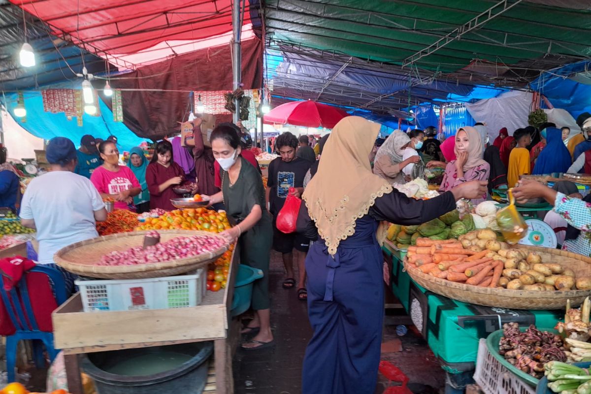Pemkab Halteng gelar pasar murah untuk stabilisasi harga di momentum Ramadhan