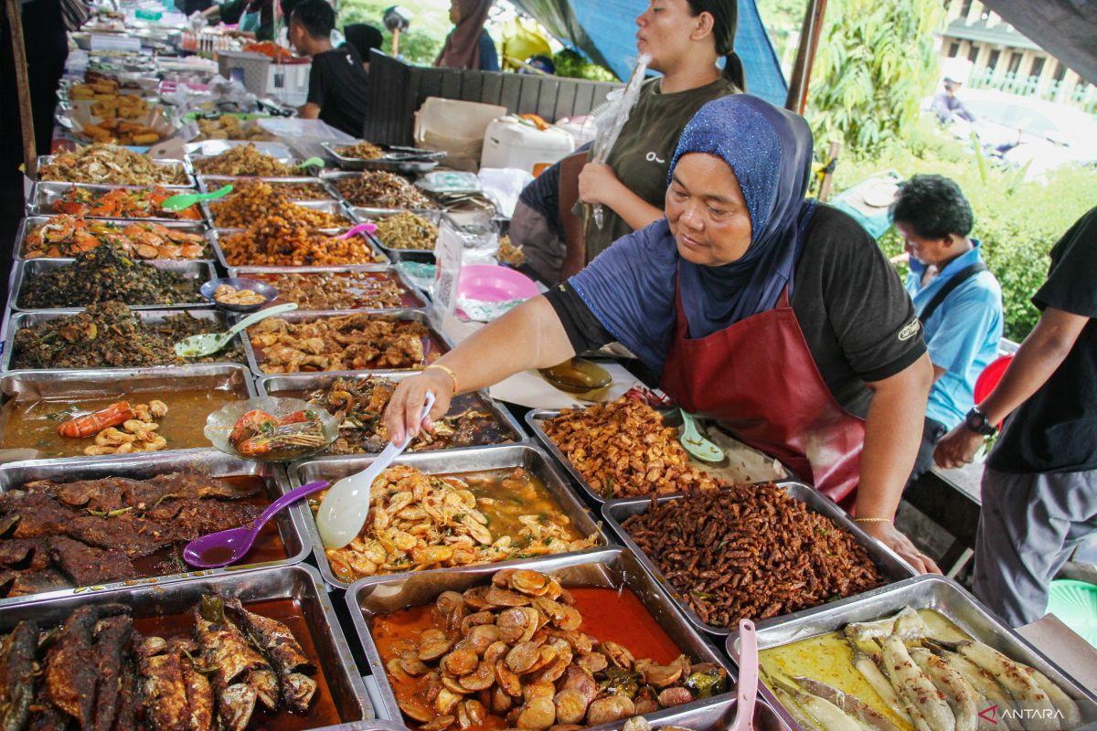 "Takjil War" berkah Ramadhan, tapi hati-hati jangan berlebihan