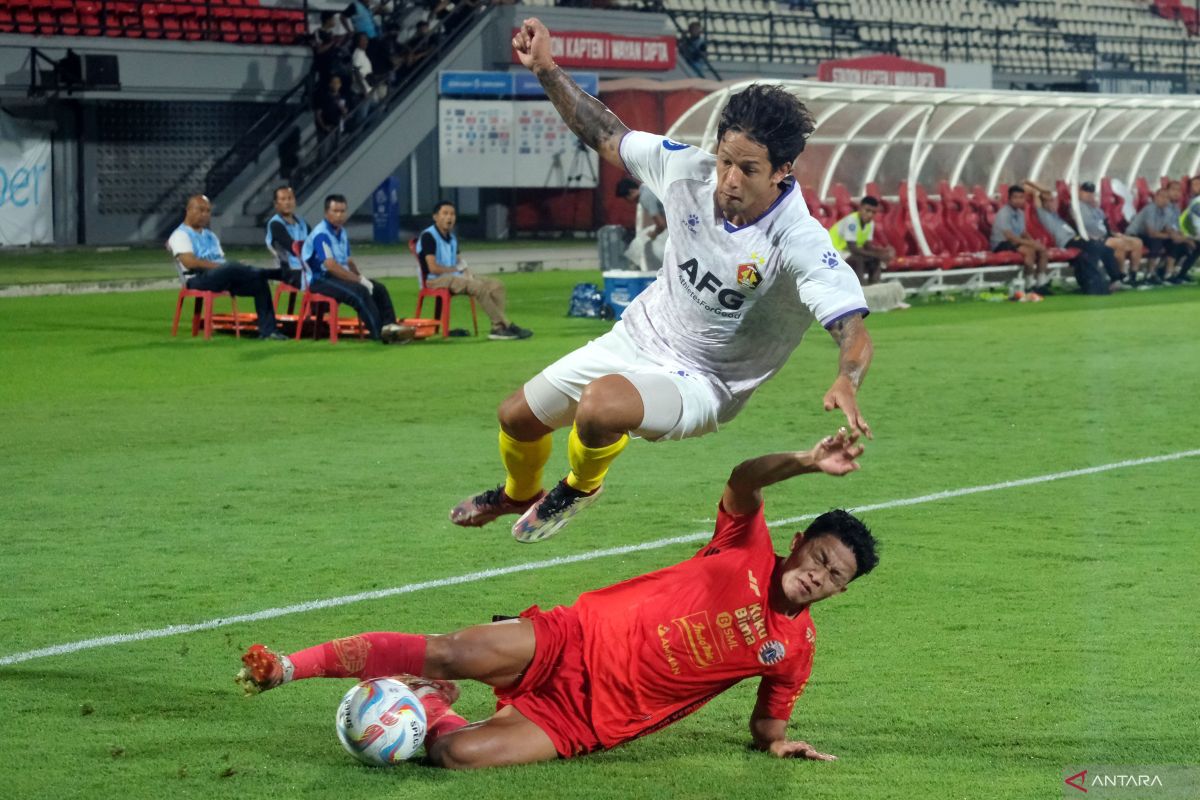 Liga 1: Persik lepas empat pemain, termasuk Irfan Bachdim