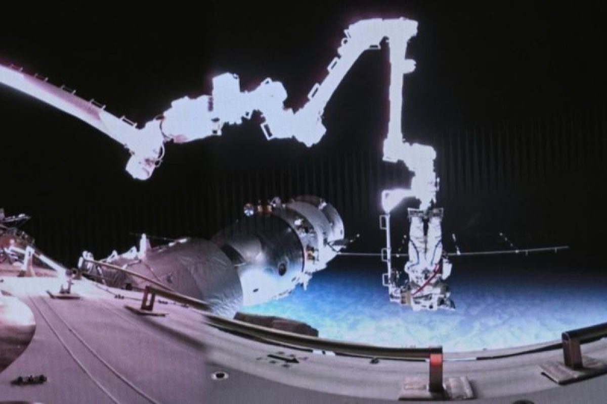 Stasiun luar angkasa China telah merampungkan uji paparan material