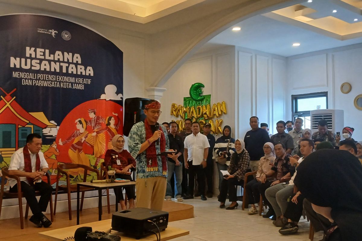 Menparekraf dan pelaku ekraf Jambi bahas majukan usaha