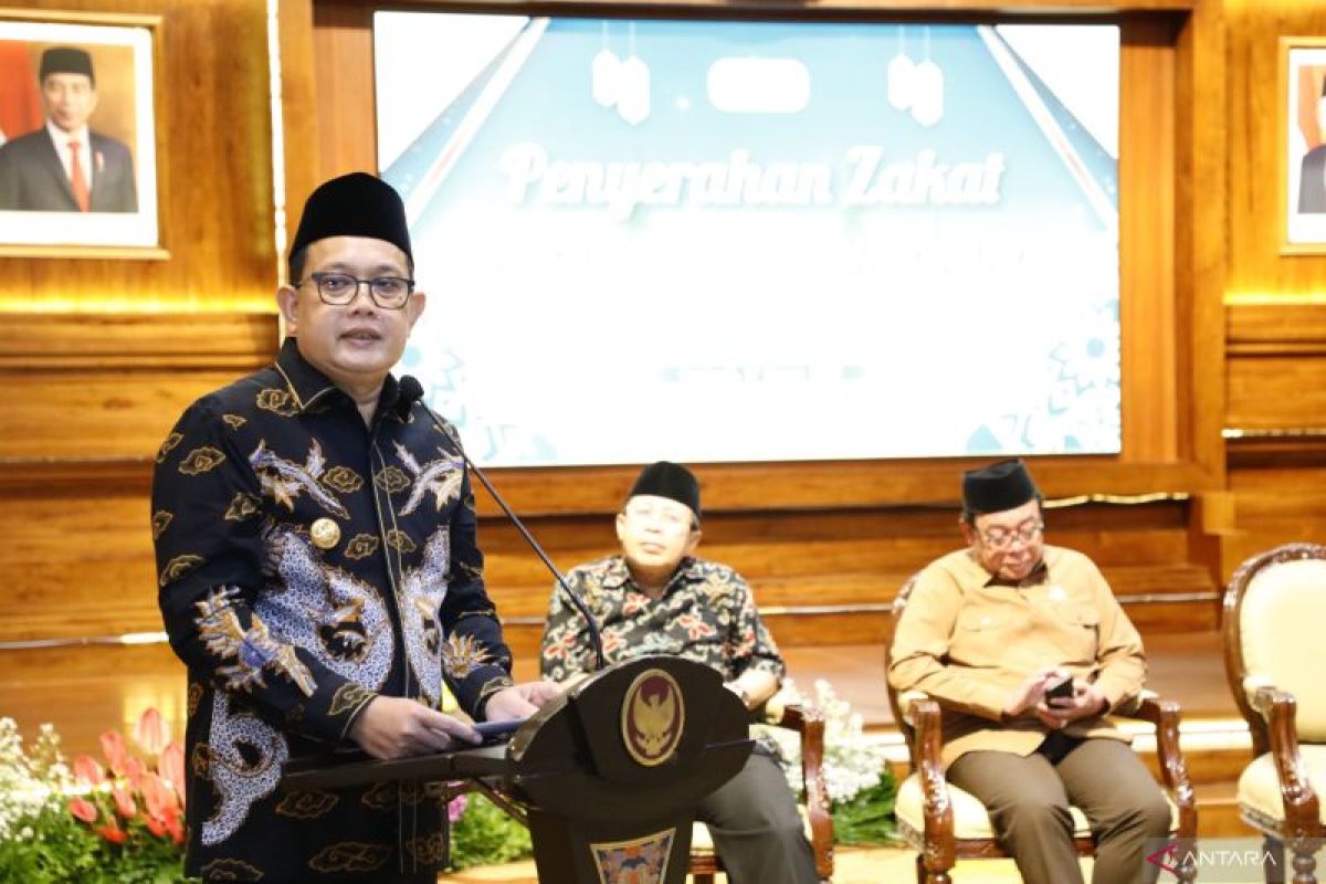 Pj Gubernur Jatim optimistis penyaluran zakat turunkan kemiskinan