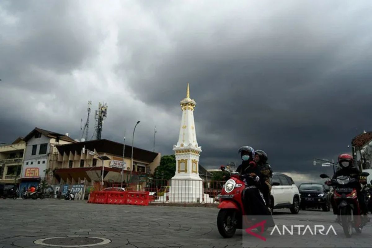 BMKG: Waspada hujan lebat & angin kencang di DIY hingga 3 hari kedepan