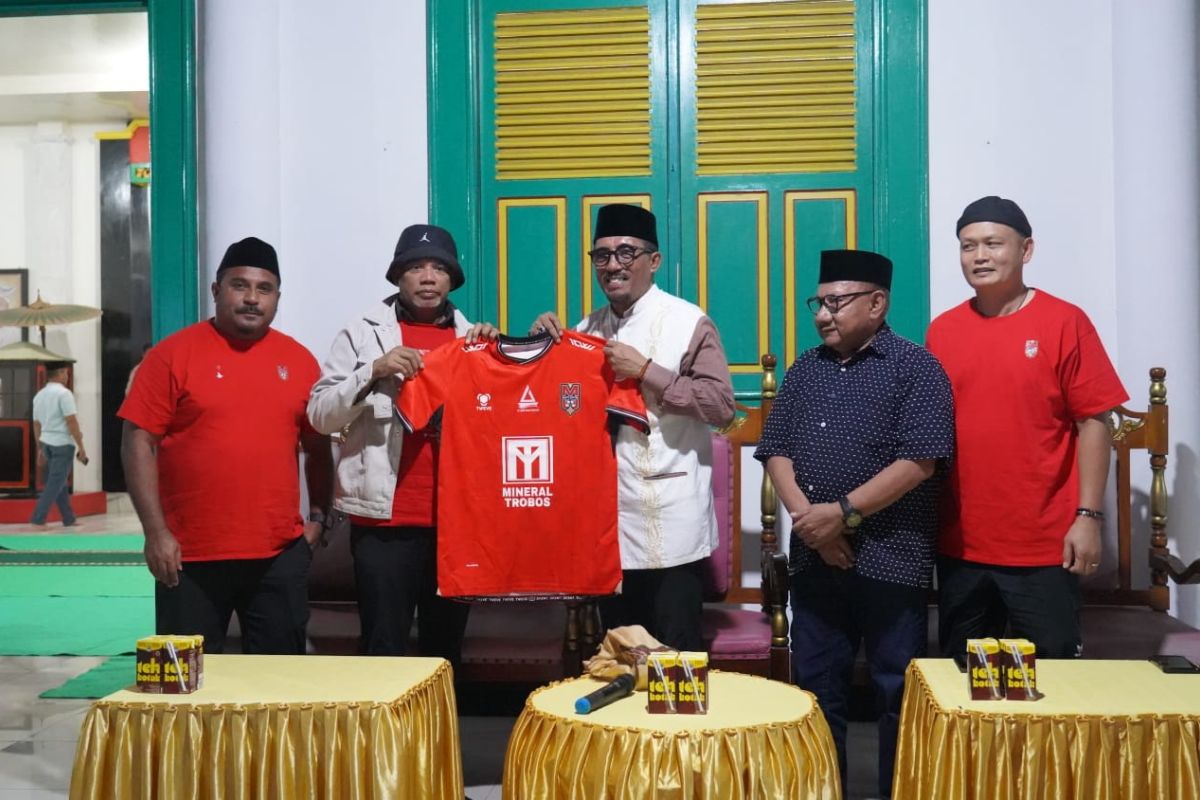 Sultan Tidore sebut Malut United pahlawan yang membanggakan masyarakat Malut