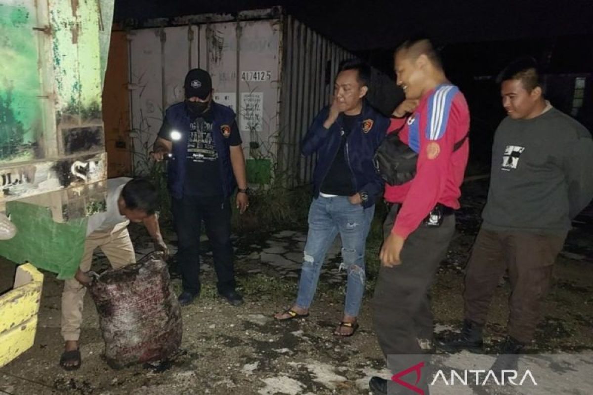 Polda Sumsel tangkap tiga pelaku penyelundupan 88 ton batubara ilegal