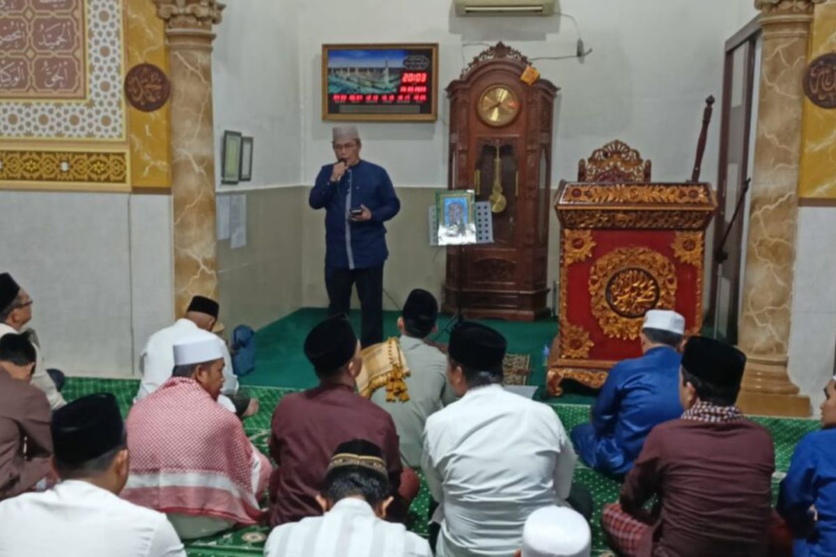 Universitas Jambi safari Ramadhan di tujuh masjid