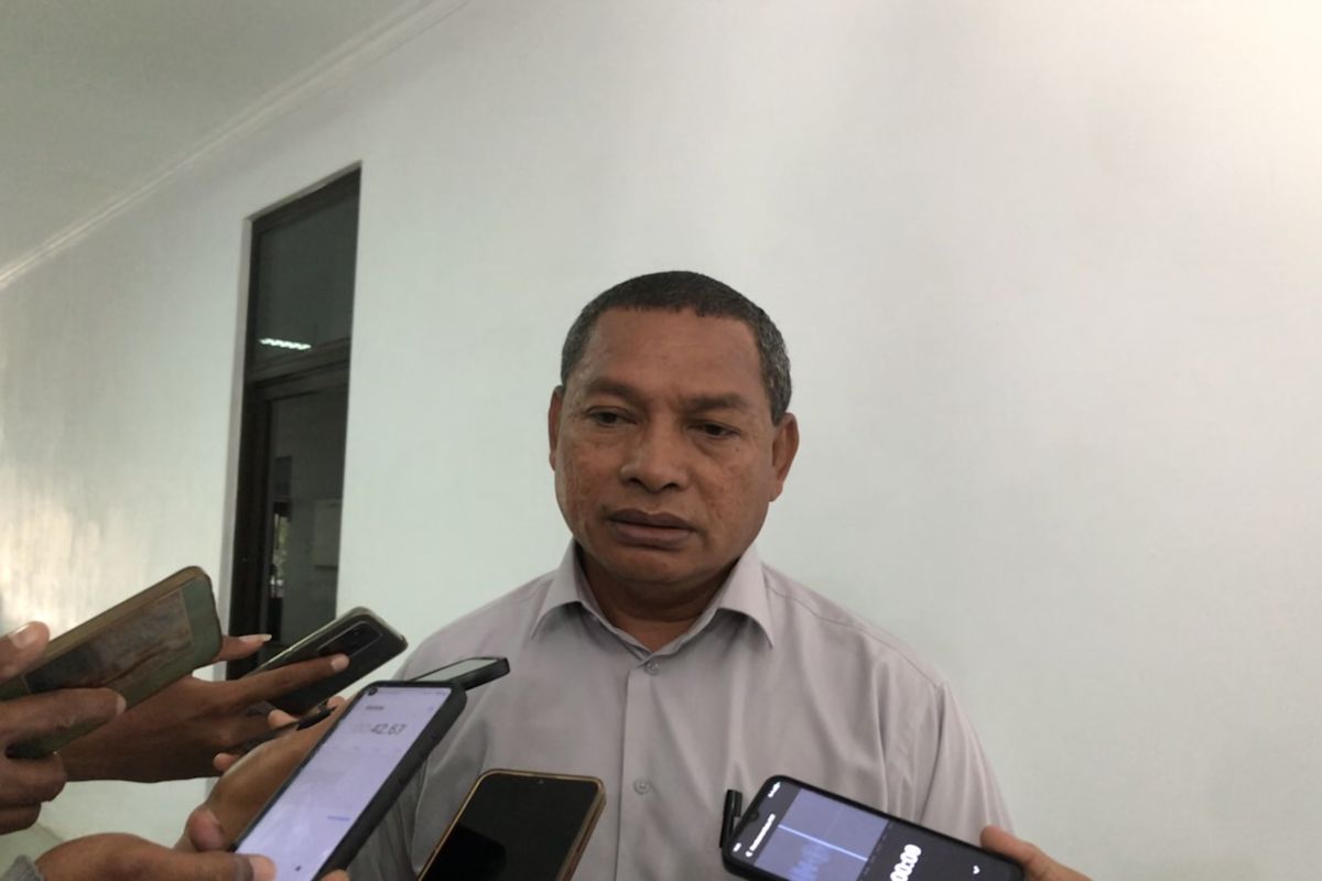 DPRD Ambon meminta Disperindag stabilkan harga bahan pokok di pasar