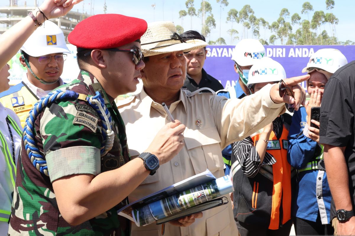 Persiapan upacara HUT RI ke-79, Prabowo cek pembangunan IKN