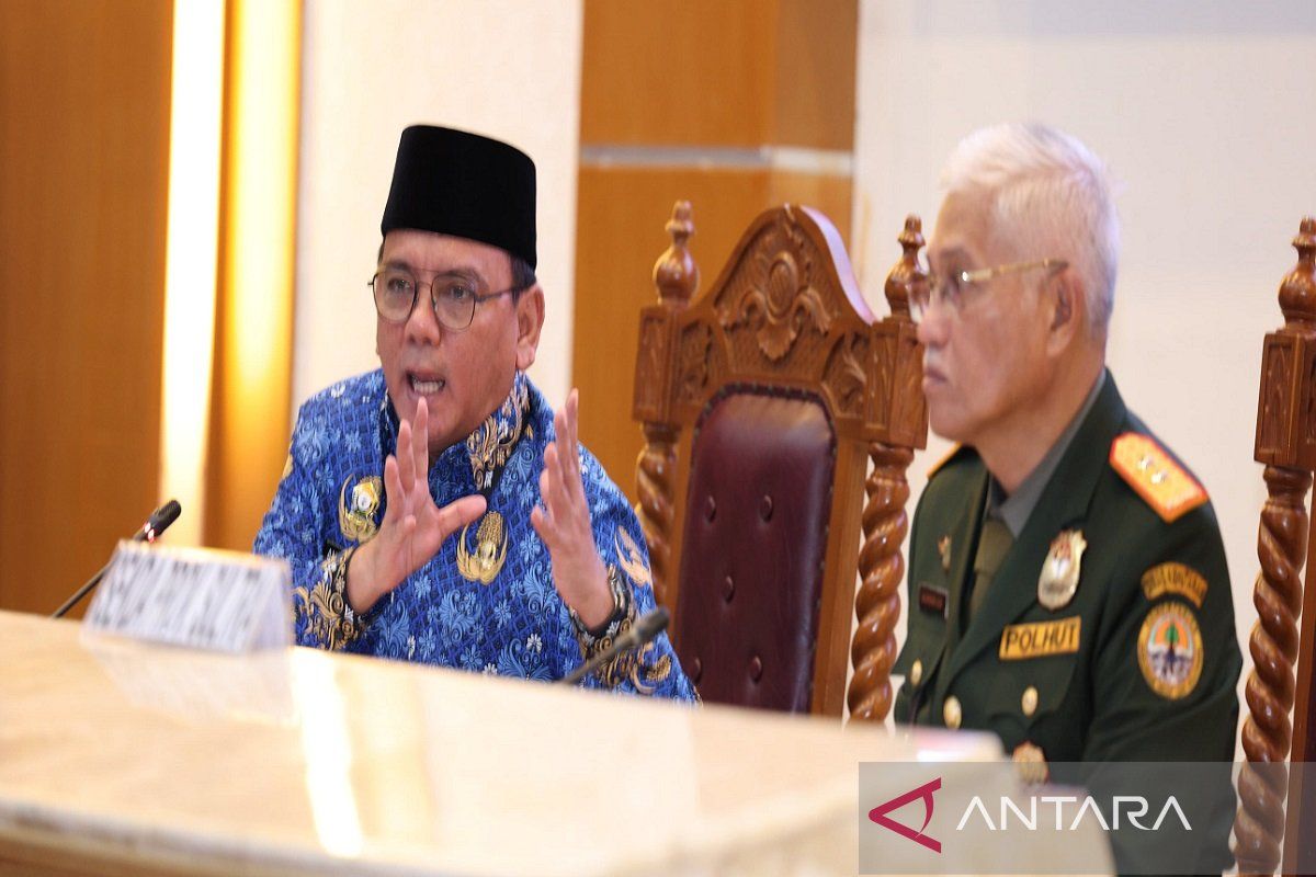 Pj Gubernur beri arahan ke jajaran Pemprov Sultra