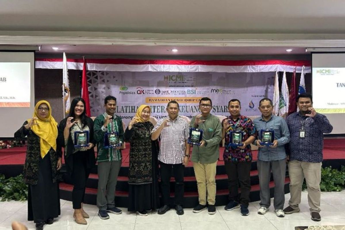 OJK kerjasama pihak lain tingkatkan indeks keuangan syariah di Bali