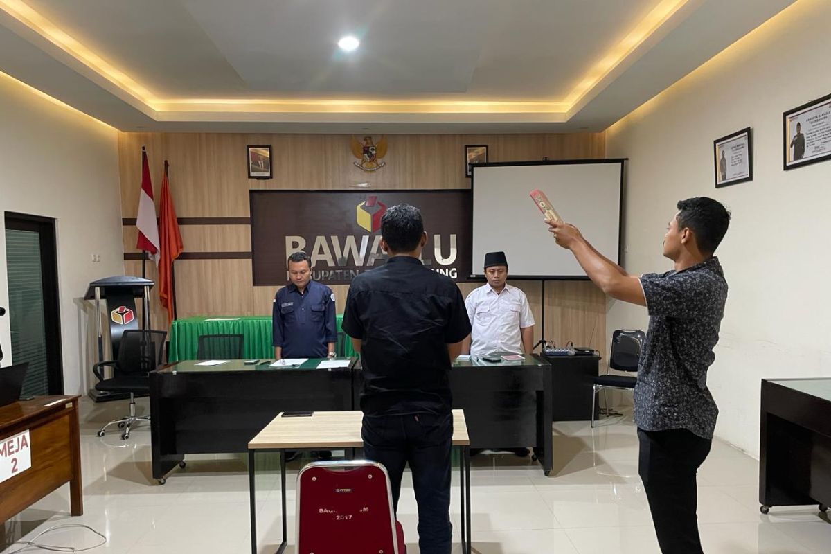 Bawaslu Tulungagung pecat dua oknum panwascam