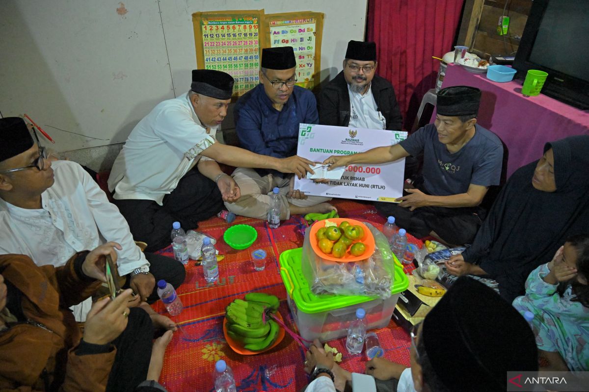 Pemprov Sumbar bantu pembangunan rumah warga tidak mampu di Solok