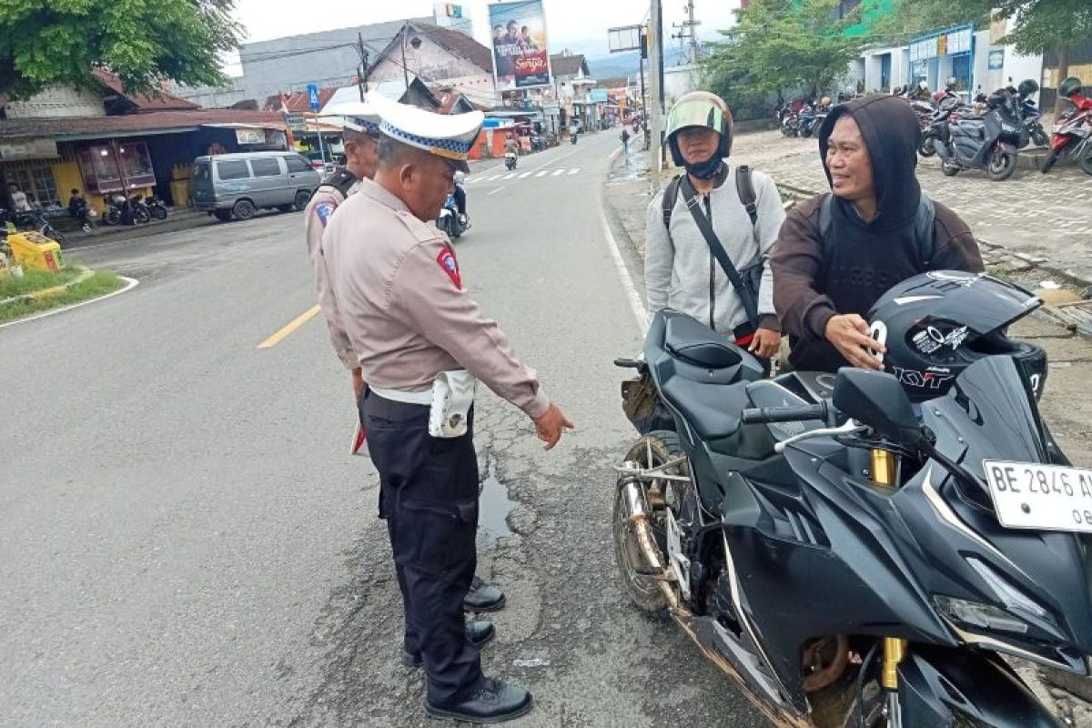 Polres Pesisir Barat tindak 84 pelanggar selama Operasi Keselamatan Krakatau