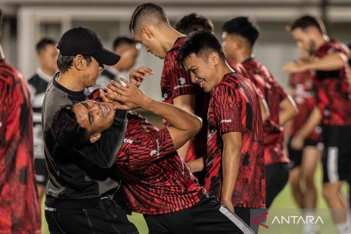 Timnas latihan perdana untuk hadapi Vietnam