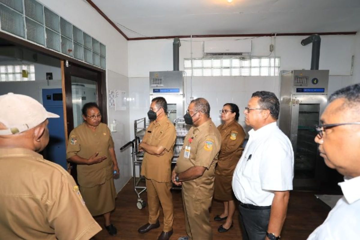 PJ Gubernur Papua pantau pelayanan Rumah Sakit Umum Daerah Jayapura
