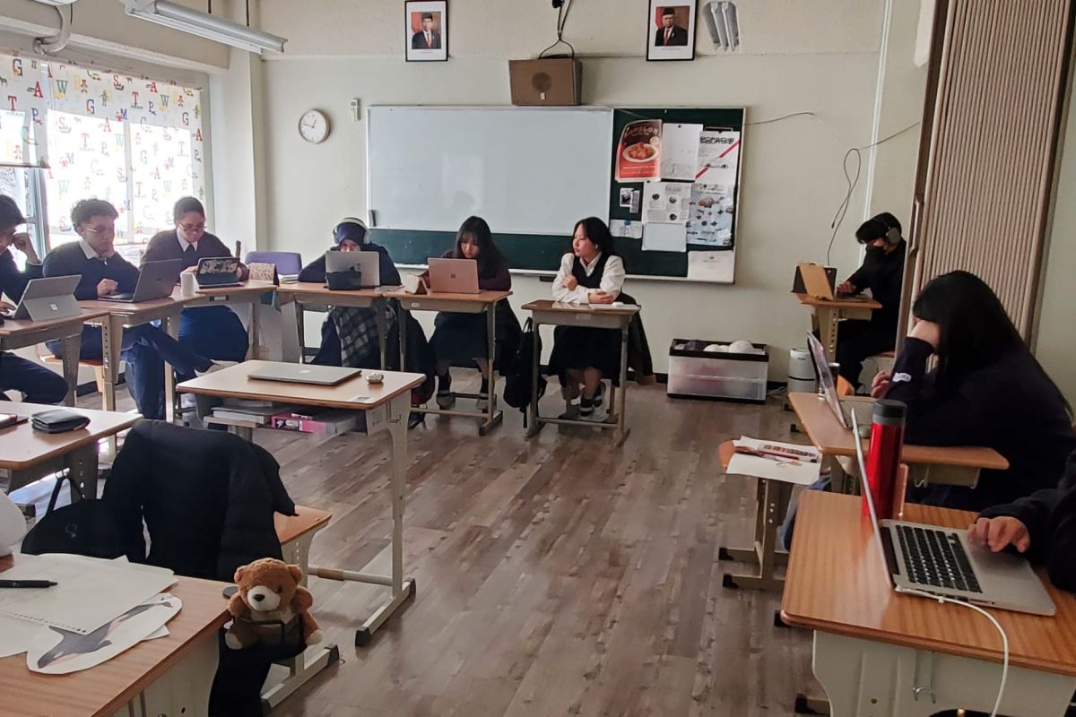 Lima siswa SRIT Tokyo sangat unggul di Uji Kemahiran Bahasa Indonesia