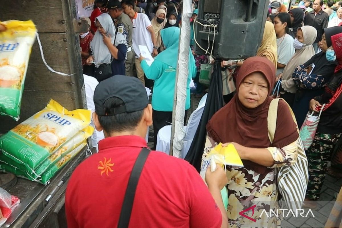 Pemprov Jatim gelar Gerakan Pangan Murah di Madiun tekan harga pangan