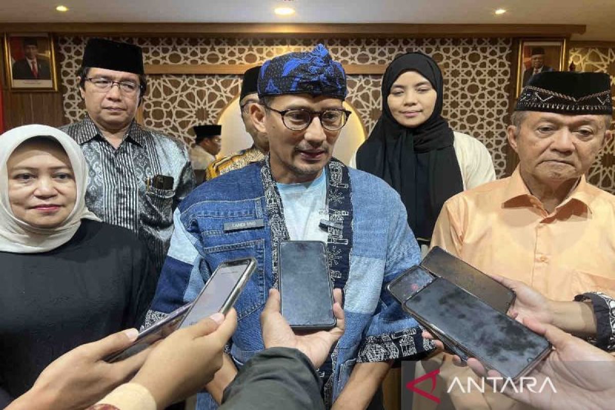 Menparekraf jaga pariwisata halal Indonesia tetap terbaik dunia