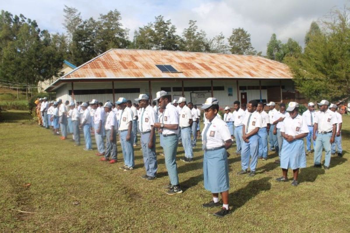 Dinas Pendidikan Lanny Jaya pastikan UN SMA berjalan aman